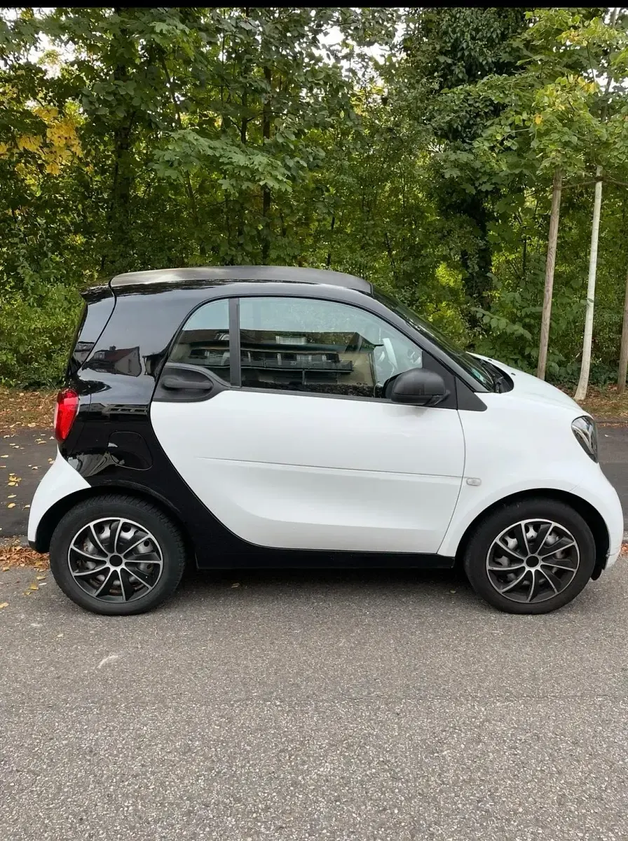 Gebraucht Smart ForTwo Coupé 90 PS (66 kW) 2016 Weiß Coupé