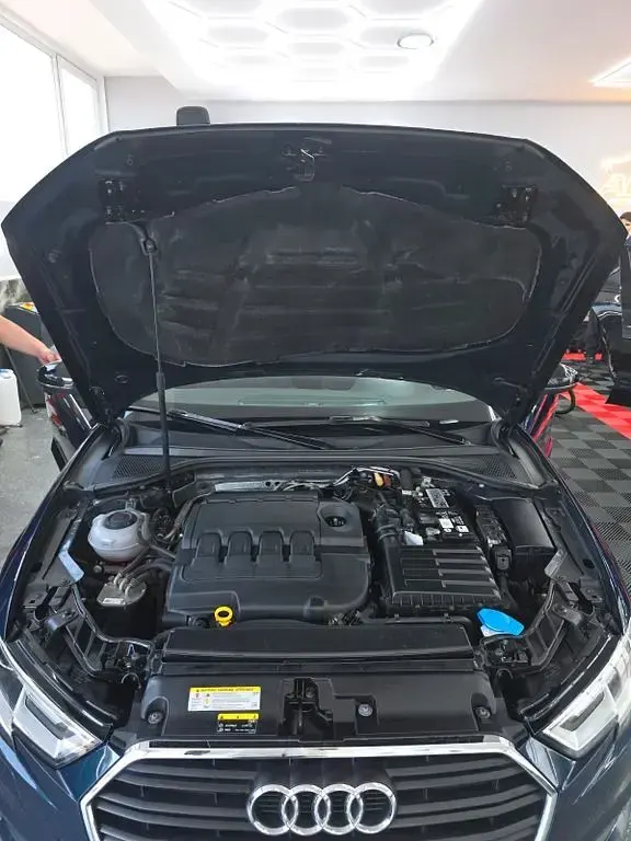 Gebraucht Audi A3 150 PS (110 kW) 2019 Blau Limousine