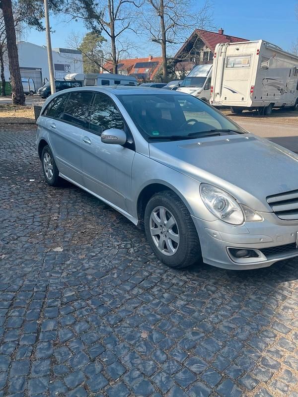 Gebraucht Mercedes R320 224 PS (164 kW) 2007 Silber Van / Kleinbus