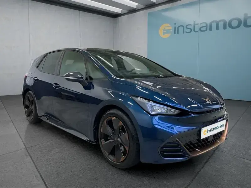 Second-hand Cupra Born 150 kW (204 CP) 2024 Albastru Hatchback