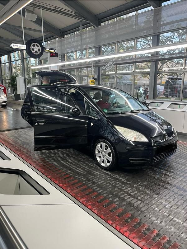 Schwarz Gebraucht 2007 Mitsubishi Colt Kleinwagen | 1.870 € (Fairer Preis) - Bild 1/4