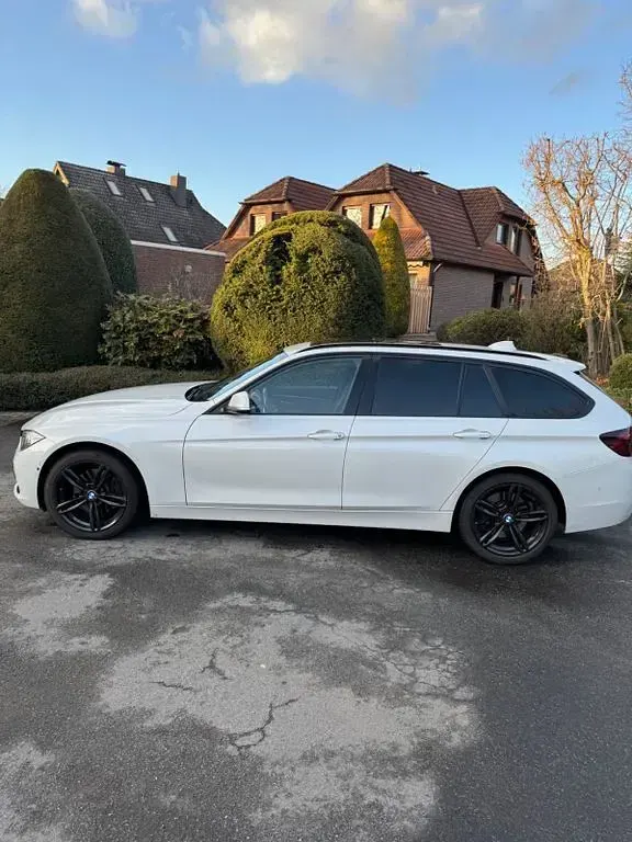 Gebraucht BMW 330 M Sport 258 PS (189 kW) 2018 Weiß Kombi
