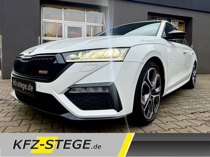 Weiß Gebraucht 2023 Skoda Octavia RS Kombi | 34.490 € (Fairer Preis) - Bild 1/4