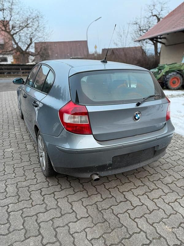 Gebraucht BMW 116 116 PS (85 kW) 2005 Blau Kleinwagen