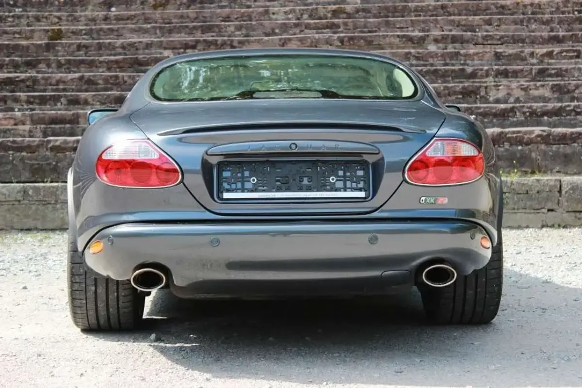 Gebraucht Jaguar XKR 396 PS (291 kW) 2002 Grau Coupé