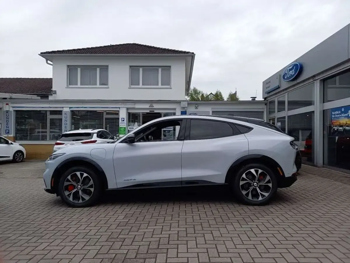 Gebraucht Ford Mustang Mach-E S 197 kW (269 PS) 2024 Weiß SUV