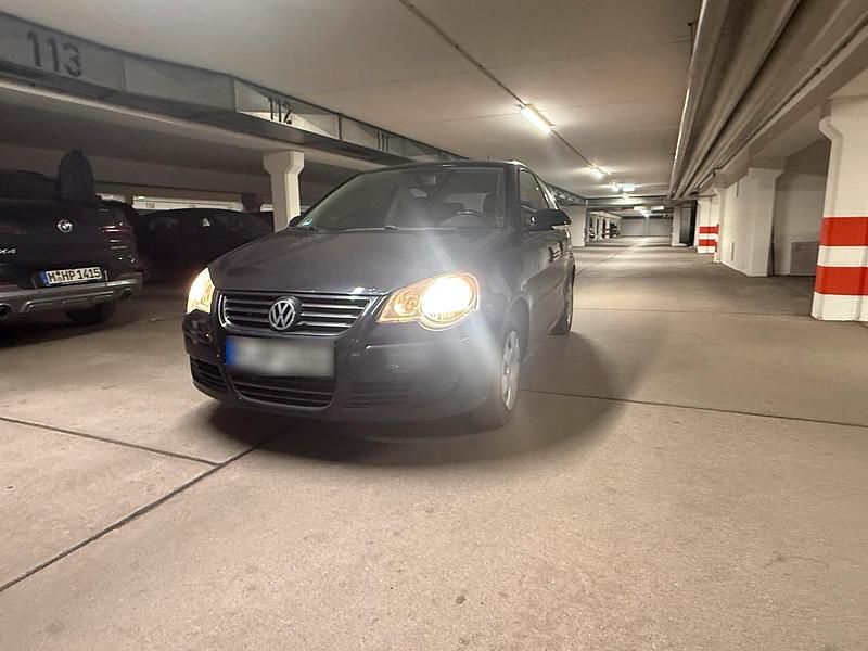 Gebraucht VW Polo 70 PS (51 kW) 2009 Schwarz Kleinwagen