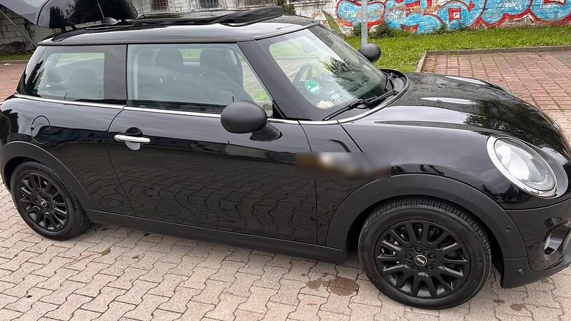 Second-hand Mini ONE 102 CP (75 kW) 2015 Negru Hatchback