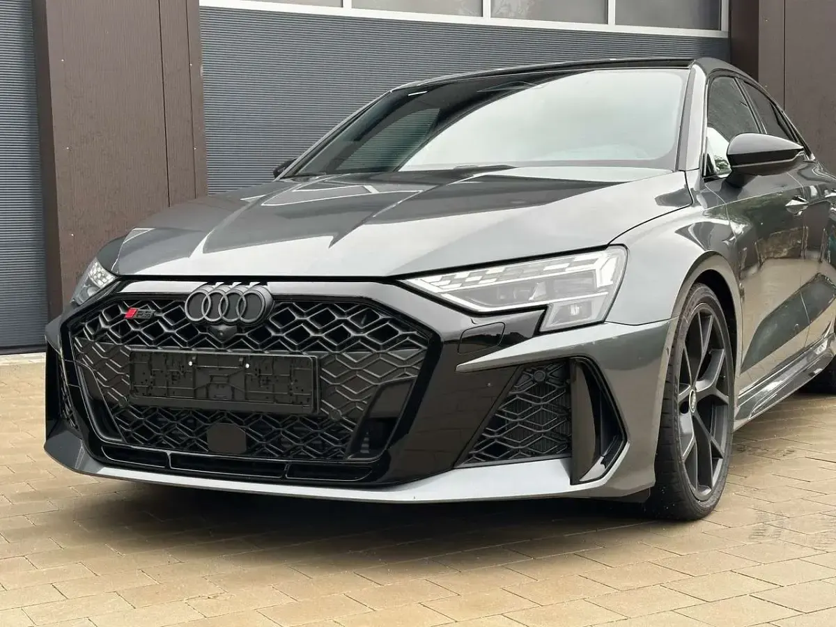 Gebraucht Audi RS3 400 PS (294 kW) 2026 Daytonagrau perleffekt Limousine
