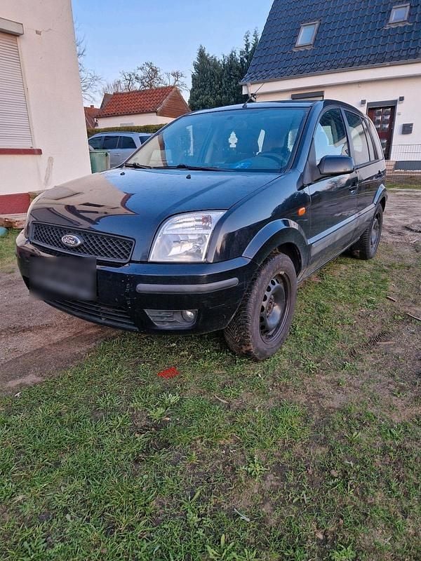 Gebraucht Ford Fusion 80 PS (58 kW) 2008 Schwarz Kleinwagen
