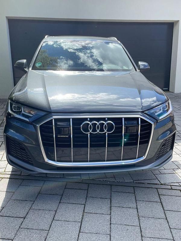 Grau Gebraucht 2022 Audi Q7 S-Line SUV | 57.500 € (Superpreis) - Bild 1/4