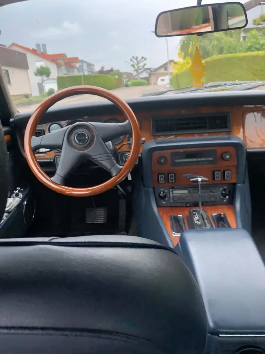 Gebraucht Jaguar XJ12 295 PS (216 kW) 1986 Blau Limousine