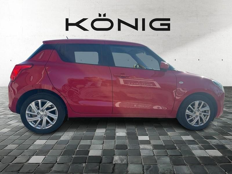 Gebraucht Suzuki Swift Comfort 83 PS (61 kW) 2023 Rot Kleinwagen