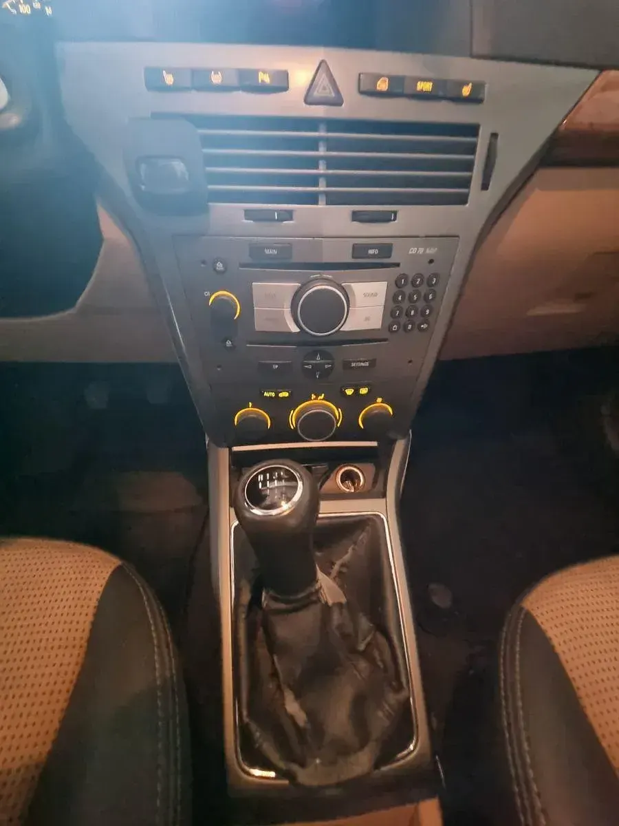 Gebraucht Opel Astra Sport 170 PS (125 kW) 2006 Rot Kombi