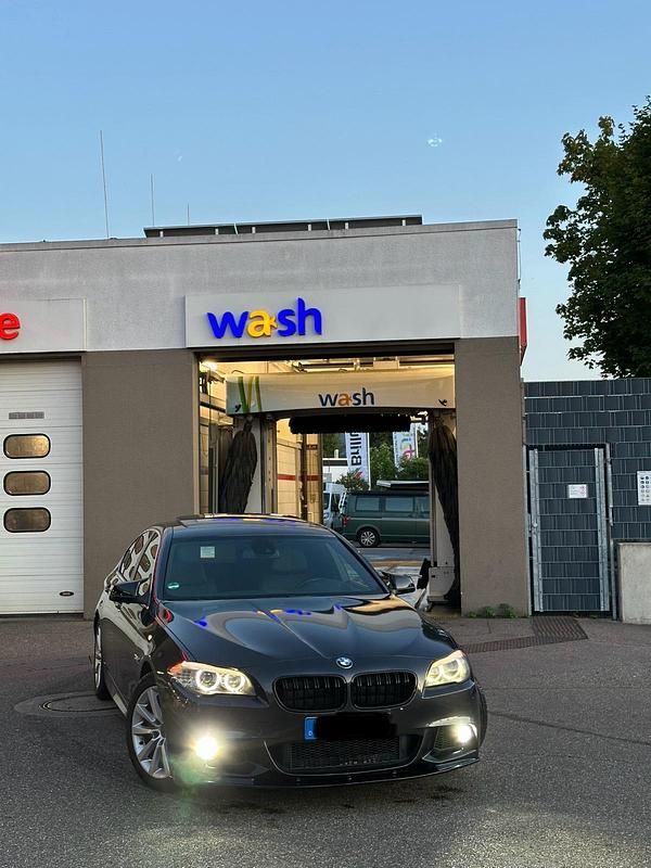Grün Gebraucht 2011 BMW 530 Limousine | 12.999 € (Fairer Preis) - Bild 1/4