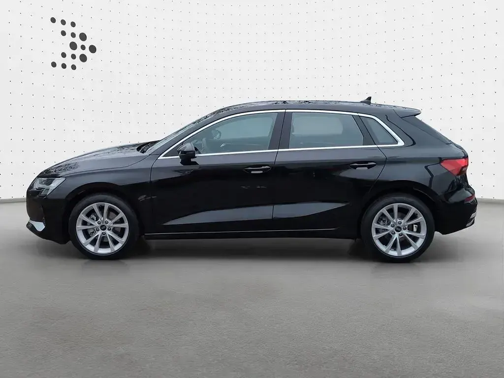 Second-hand Audi A3 Advanced Plus 150 CP (110 kW) 2025 Negru Berlinǎ