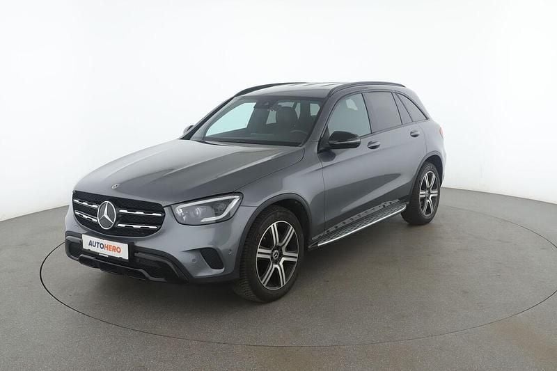 Grau Gebraucht 2020 Mercedes GLC220 SUV | 37.070 € (Fairer Preis) - Bild 1/3
