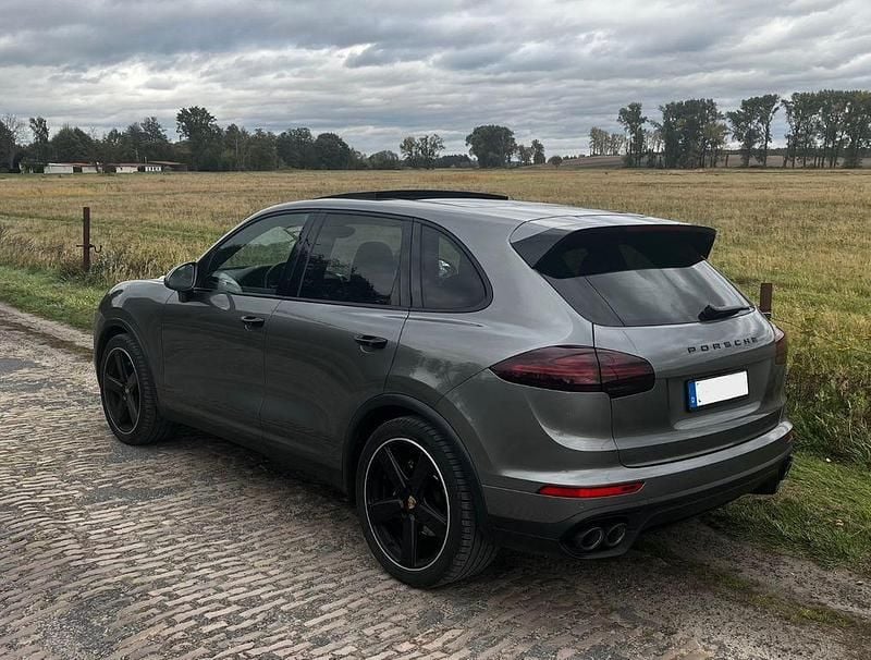 Gebraucht Porsche Cayenne S 385 PS (283 kW) 2016 Grau SUV