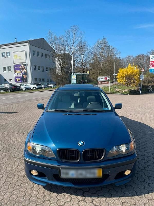 Gebraucht BMW 320 150 PS (110 kW) 2003 Blau Limousine