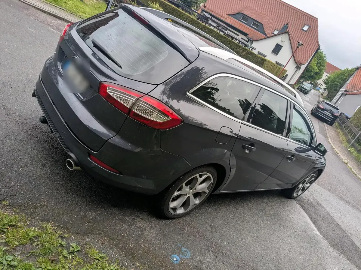 Gebraucht Ford Mondeo 200 PS (147 kW) 2011 Andere farben Kombi