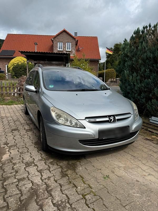 Silber Gebraucht 2004 Peugeot 307 Kombi | 400 € (Superpreis) - Bild 1/4