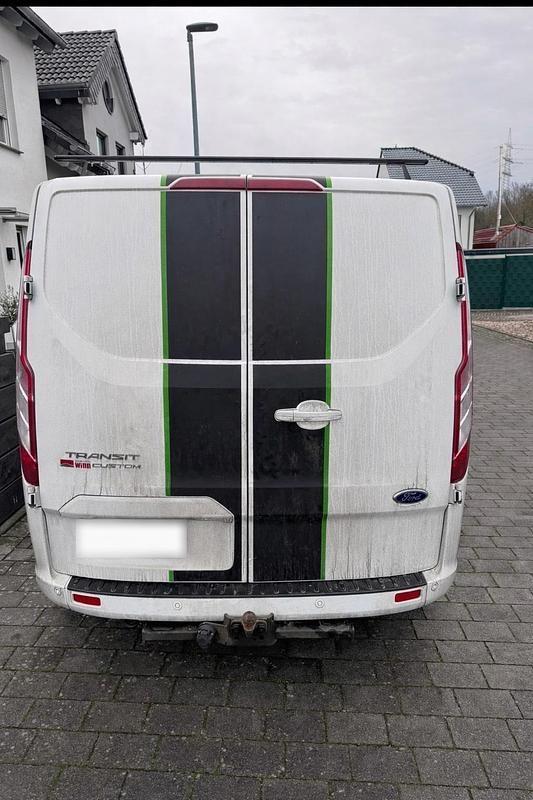 Second-hand Ford Transit Custom 181 CP (133 kW) 2020 Alb Monovolum