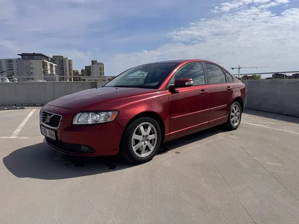 Gebraucht Volvo S40 136 PS (100 kW) 2008 Rot Limousine