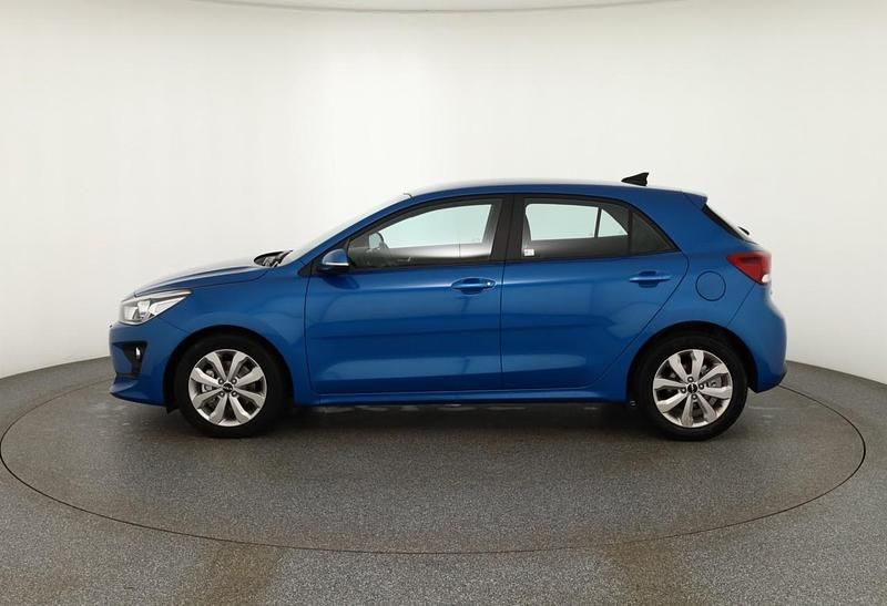 Gebraucht Kia Rio 101 PS (74 kW) 2022 Blau Kleinwagen