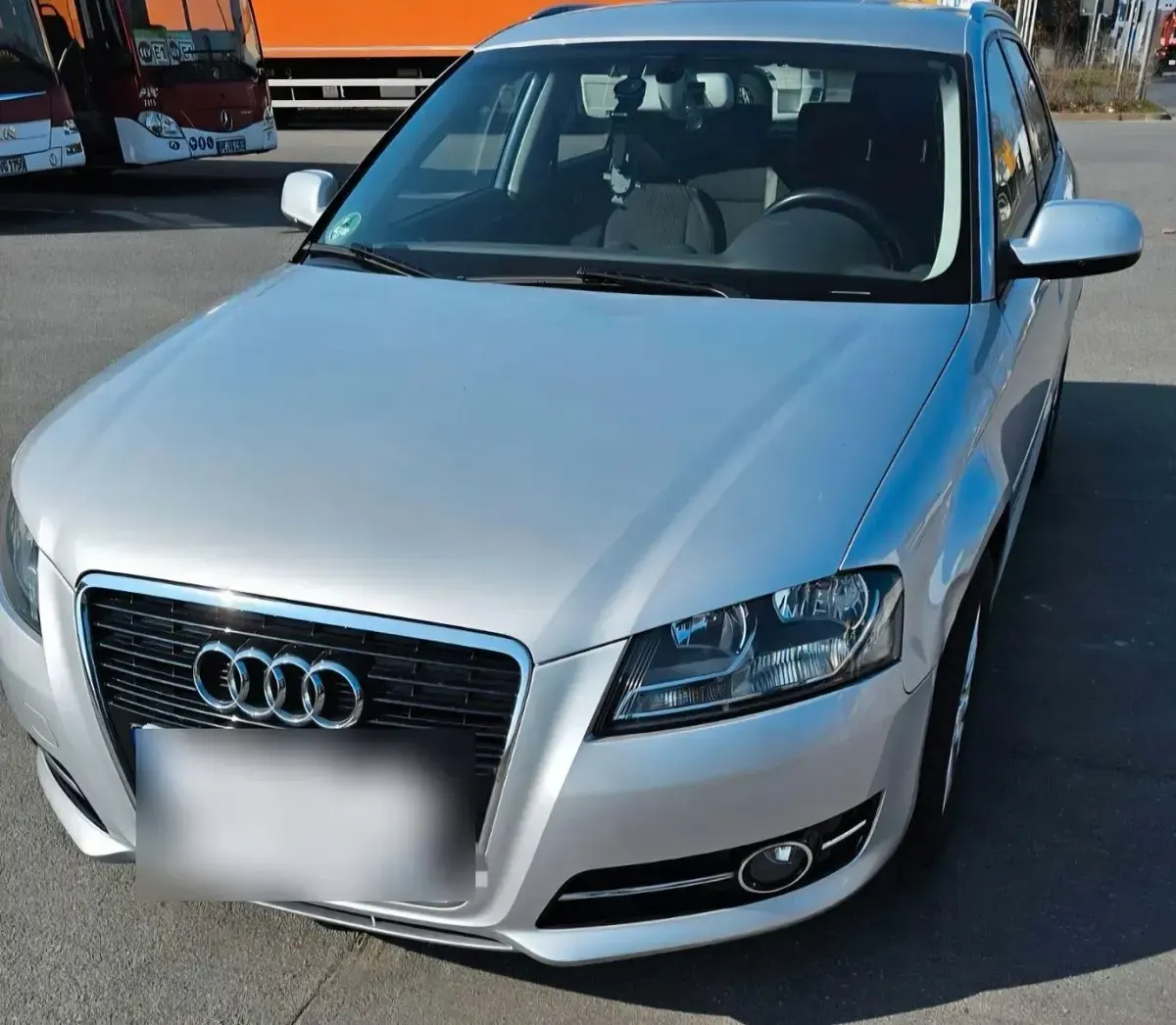 Gebraucht Audi A3 Sportback 140 PS (102 kW) 2011 Silber Kleinwagen