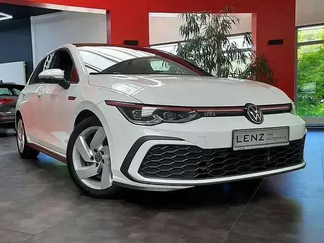 Gebraucht VW Golf VIII GTI 245 PS (180 kW) 2023 Pure white Limousine