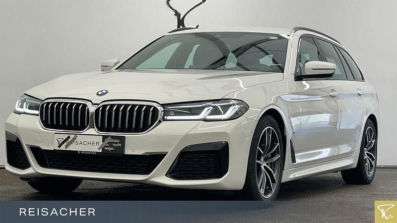 Alpinweiß uni Gebraucht 2022 BMW 530 Efficient Dynamics Kombi | 39.990 € (Fairer Preis) - Bild 1/4