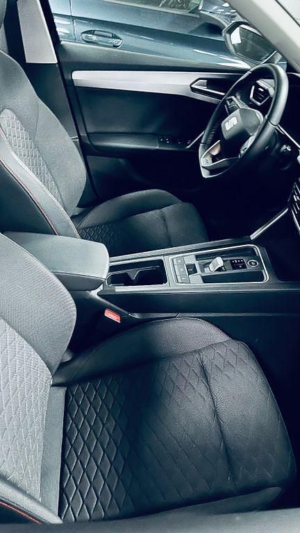 Schwarz Gebraucht 2021 Seat Leon FR Kombi | 22.100 € (Etwas zu teuer) - Bild 1/4