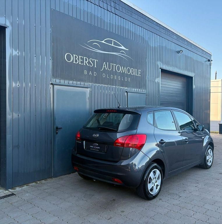 Gebraucht Kia Venga Attract 90 PS (66 kW) 2011 Grau Kleinwagen