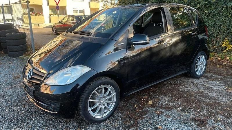 Gebraucht Mercedes A160 95 PS (69 kW) 2010 Schwarz Limousine