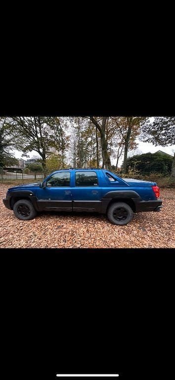 Blau Gebraucht 2002 Chevrolet Avalanche Abholung | 8.900 € - Bild 1/4