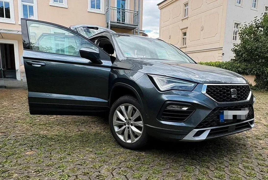 Gebraucht Seat Ateca Style 150 PS (110 kW) 2020 Grau SUV