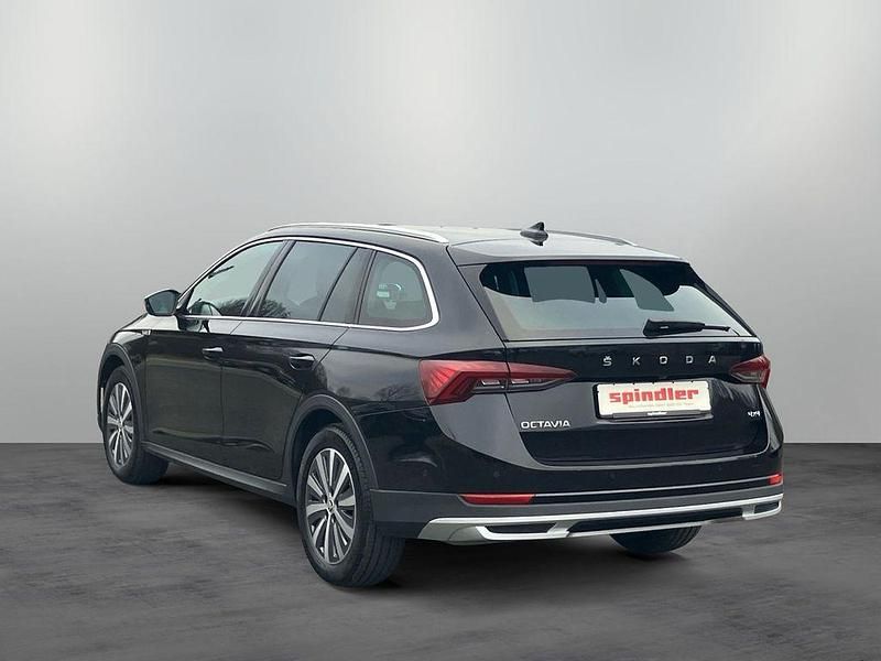 Gebraucht Skoda Octavia 200 PS (147 kW) 2022 Schwarzmagic perleffekt Kombi