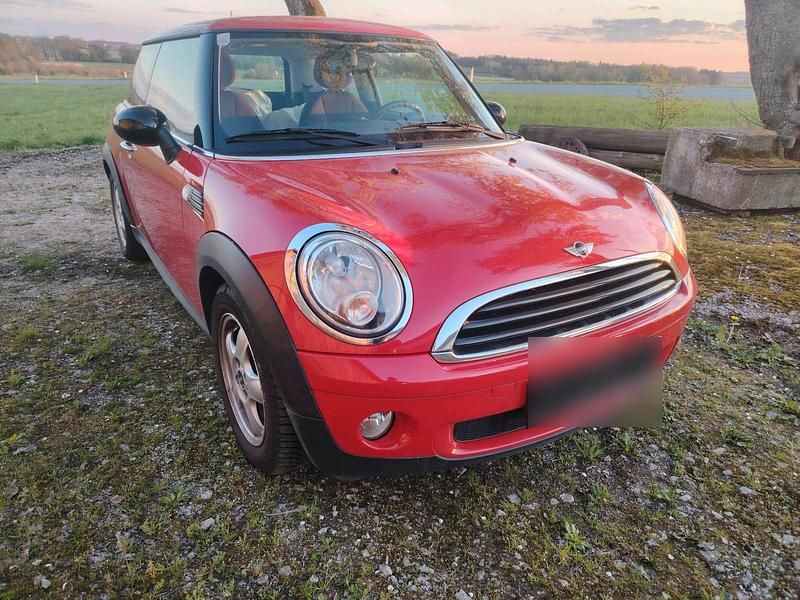 Second-hand Mini ONE 95 CP (69 kW) 2007 Roșu Hatchback