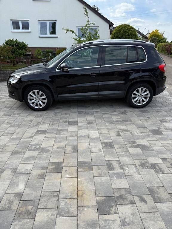 Schwarz Gebraucht 2008 VW Tiguan Sportline SUV | 5.000 € (Guter Preis) - Bild 1/4