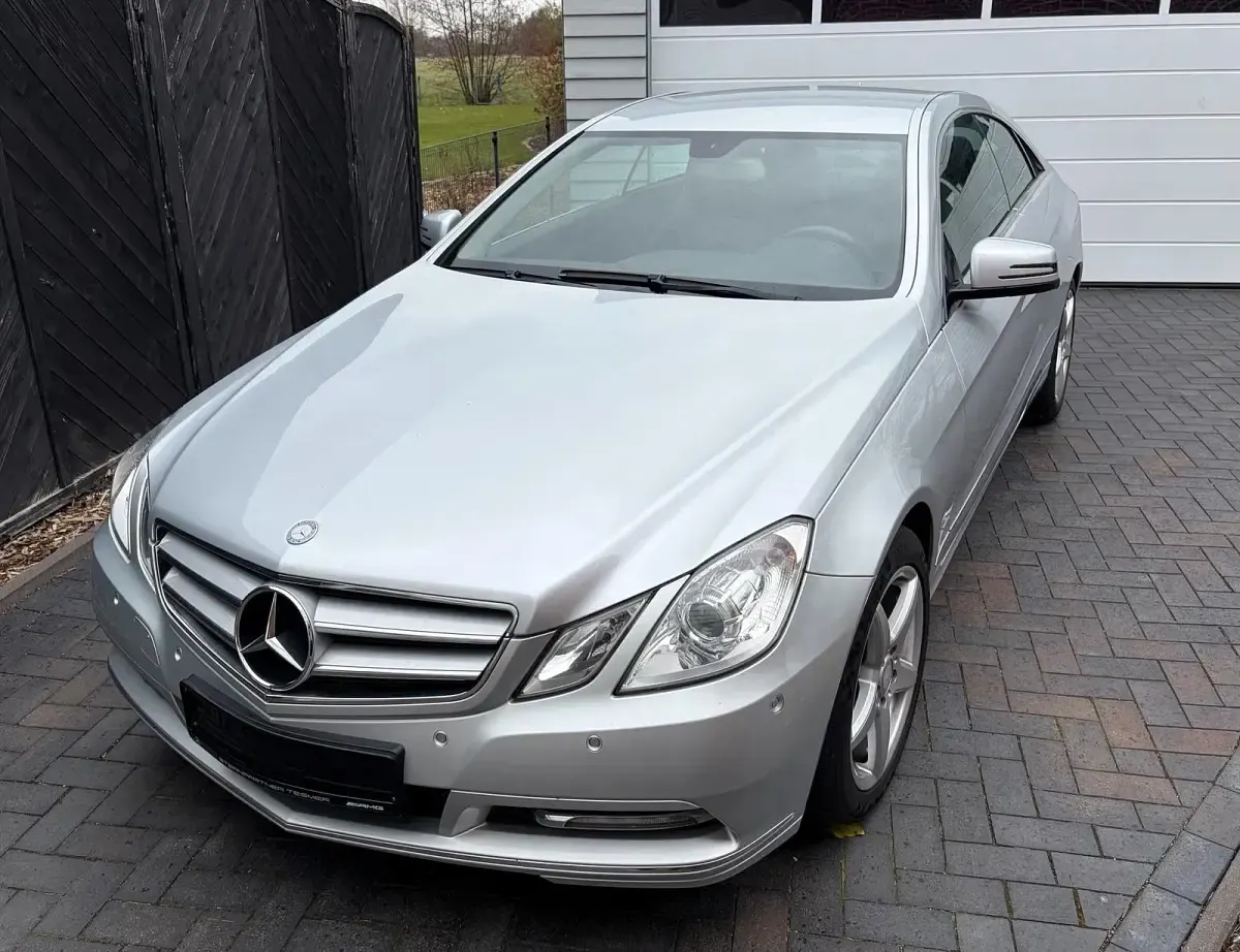 Second-hand Mercedes E250 204 CP (150 kW) 2012 Argintiu Coupe