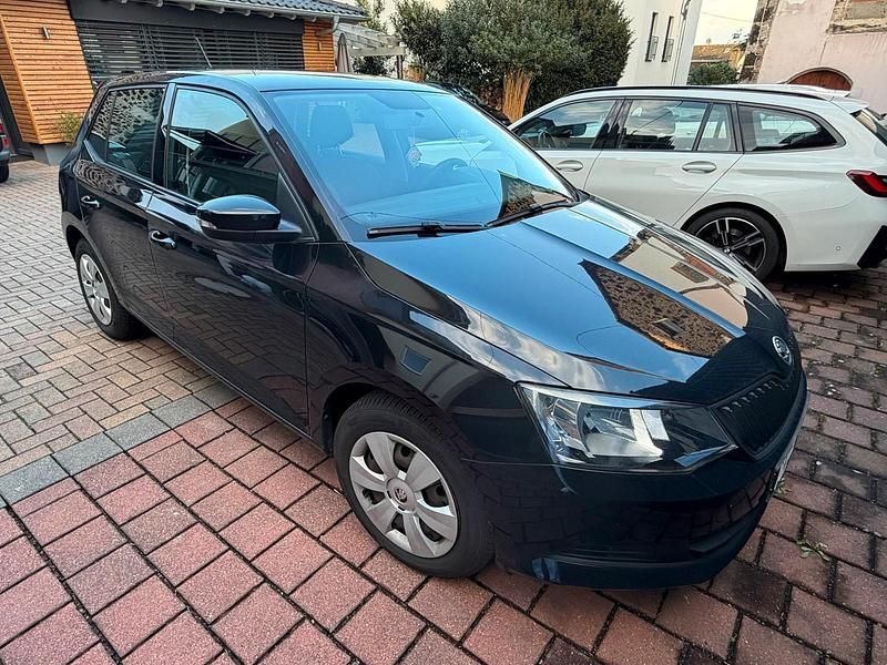 Gebraucht Skoda Fabia 75 PS (55 kW) 2016 Schwarz Kleinwagen