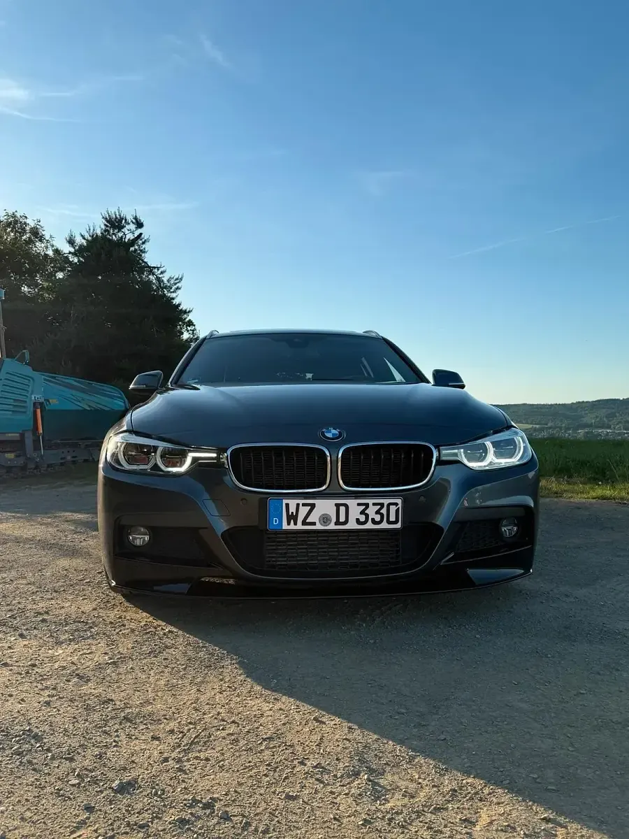 Gebraucht BMW 330 M Performance 258 PS (189 kW) 2016 Grau Kombi