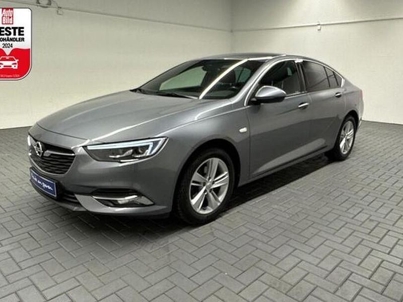 Grau Gebraucht 2018 Opel Insignia Innovation Limousine | 19.480 € (Etwas zu teuer) - Bild 1/4