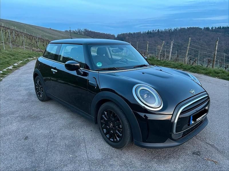 Second-hand Mini ONE 102 CP (75 kW) 2022 Negru Hatchback