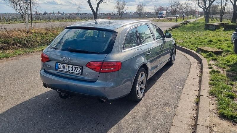 Gebraucht Audi A4 Ambiente 179 PS (131 kW) 2008 Blau Kombi