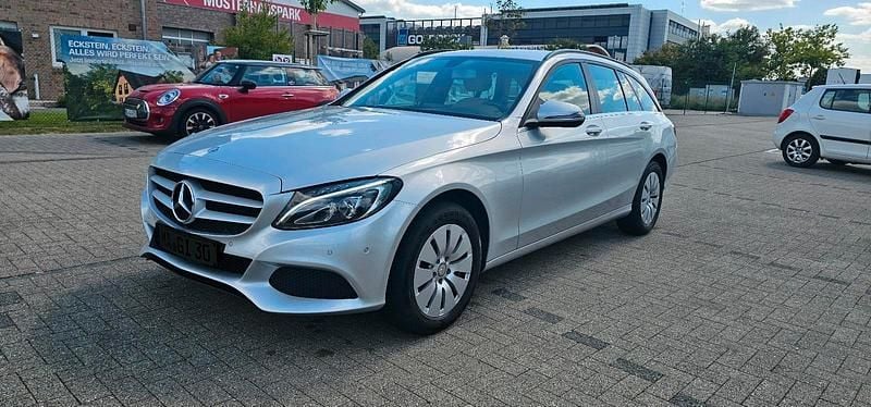 Silber Gebraucht 2015 Mercedes C200 Kombi | 11.990 € (Guter Preis) - Bild 1/4