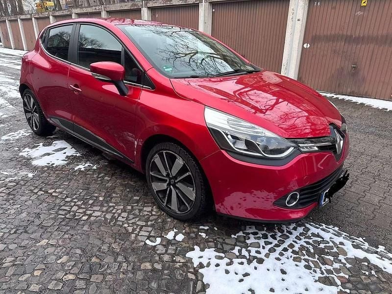 Gebraucht Renault Clio IV Intens 90 PS (66 kW) 2016 Rot Limousine