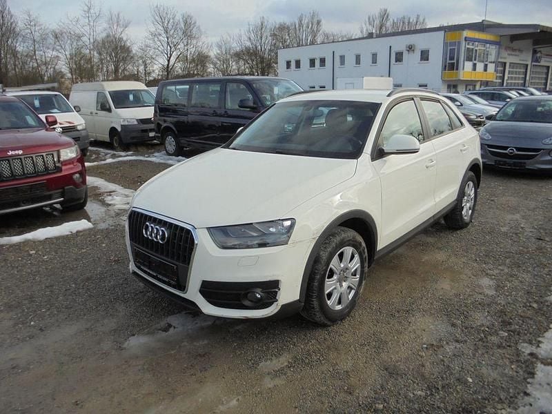 Weiß Gebraucht 2012 Audi Q3 SUV | 9.990 € (Superpreis) - Bild 1/4