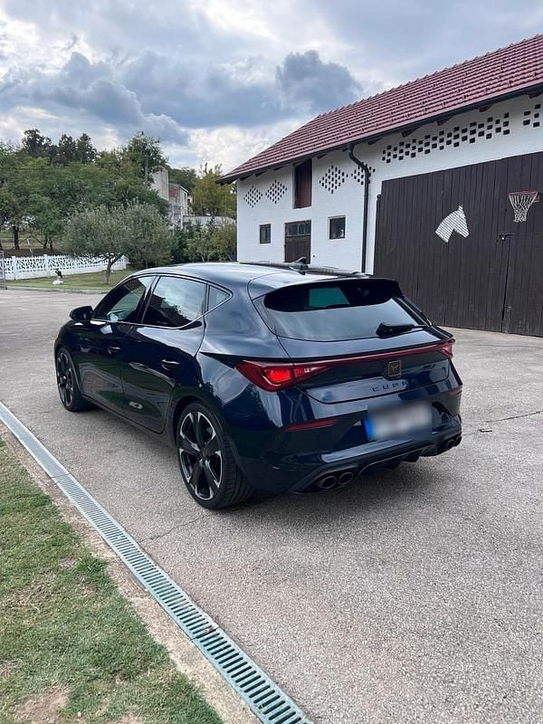 Gebraucht Cupra Leon VZ 300 PS (220 kW) 2022 Blau Limousine