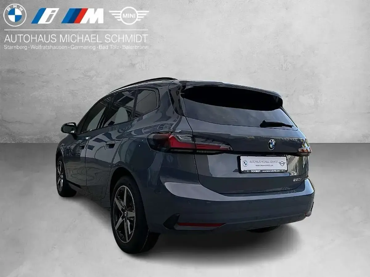 Neu BMW 220 Active Tourer 170 PS (125 kW) 2025 Sparkling kupfergrau Van / Kleinbus